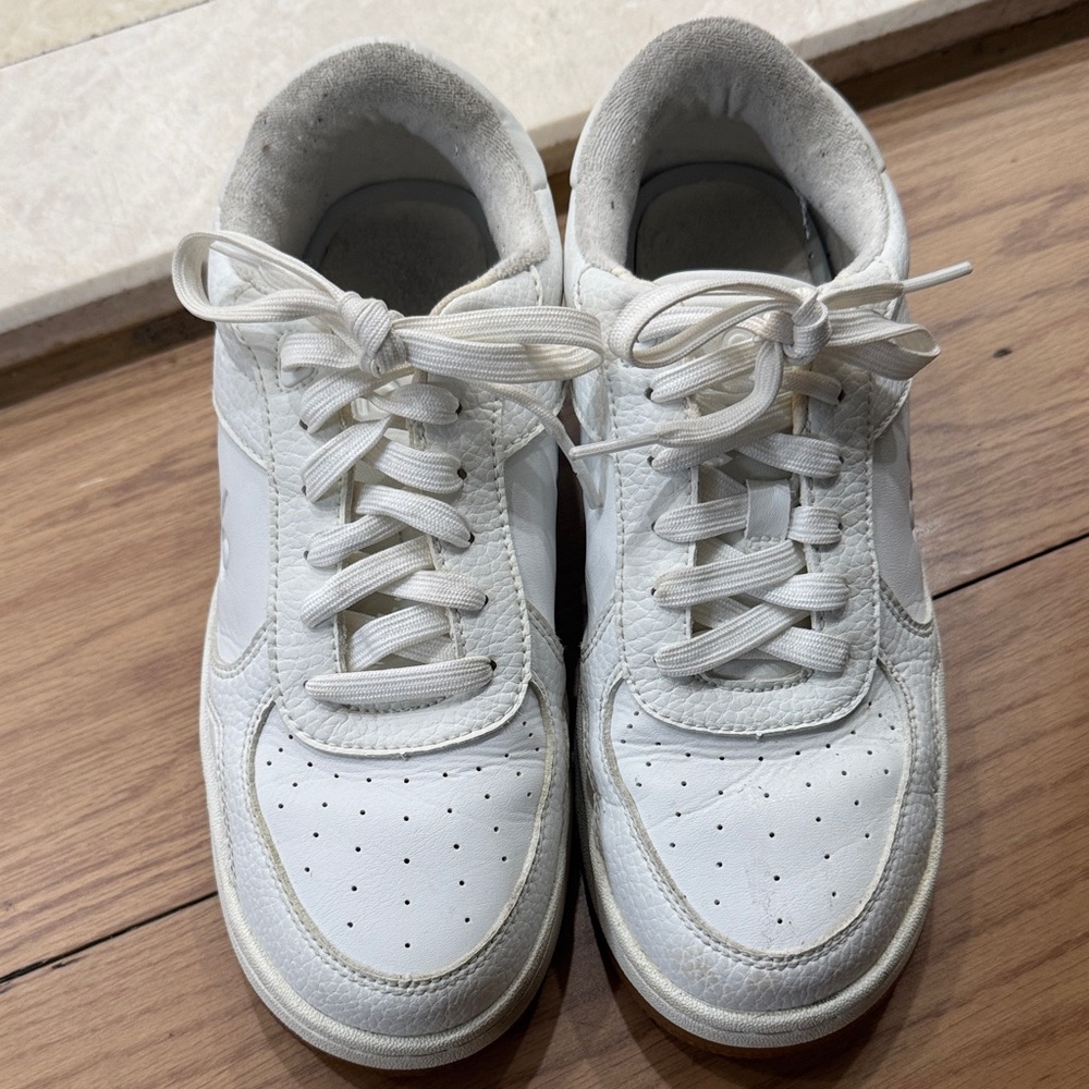 ALO Yoga White Leather Sneakers